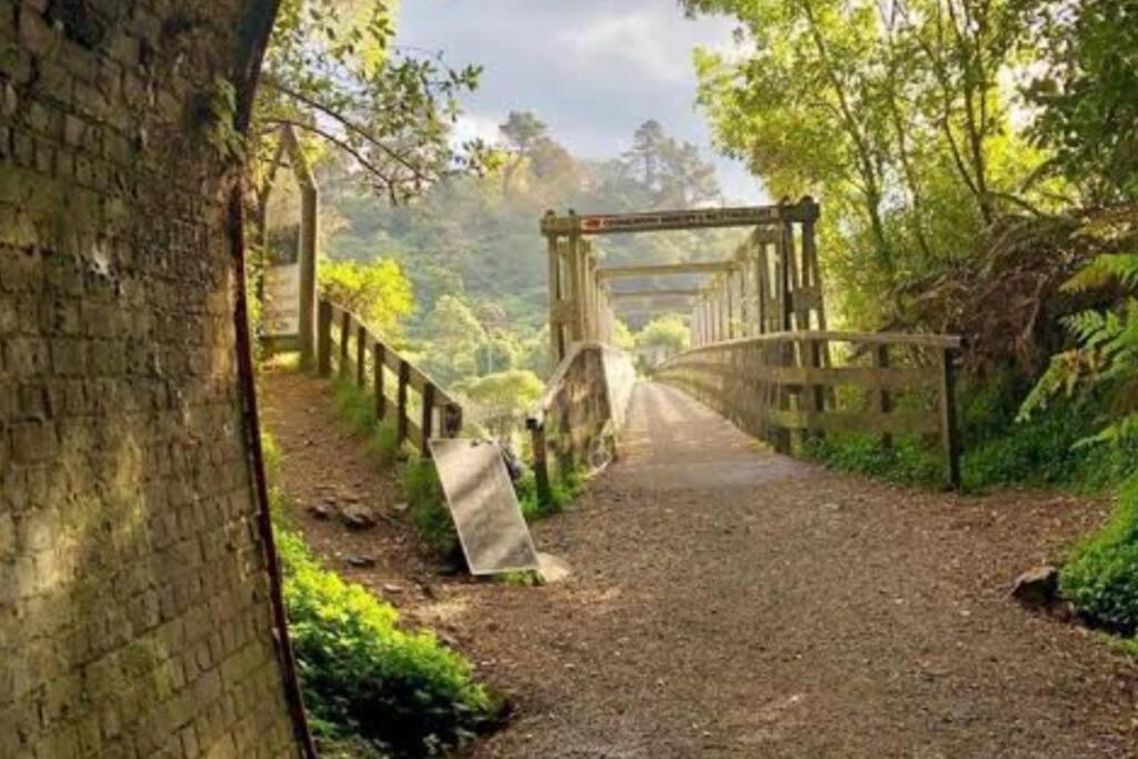 Crown Ridge Miners Cottage Karangahake Buitenkant foto